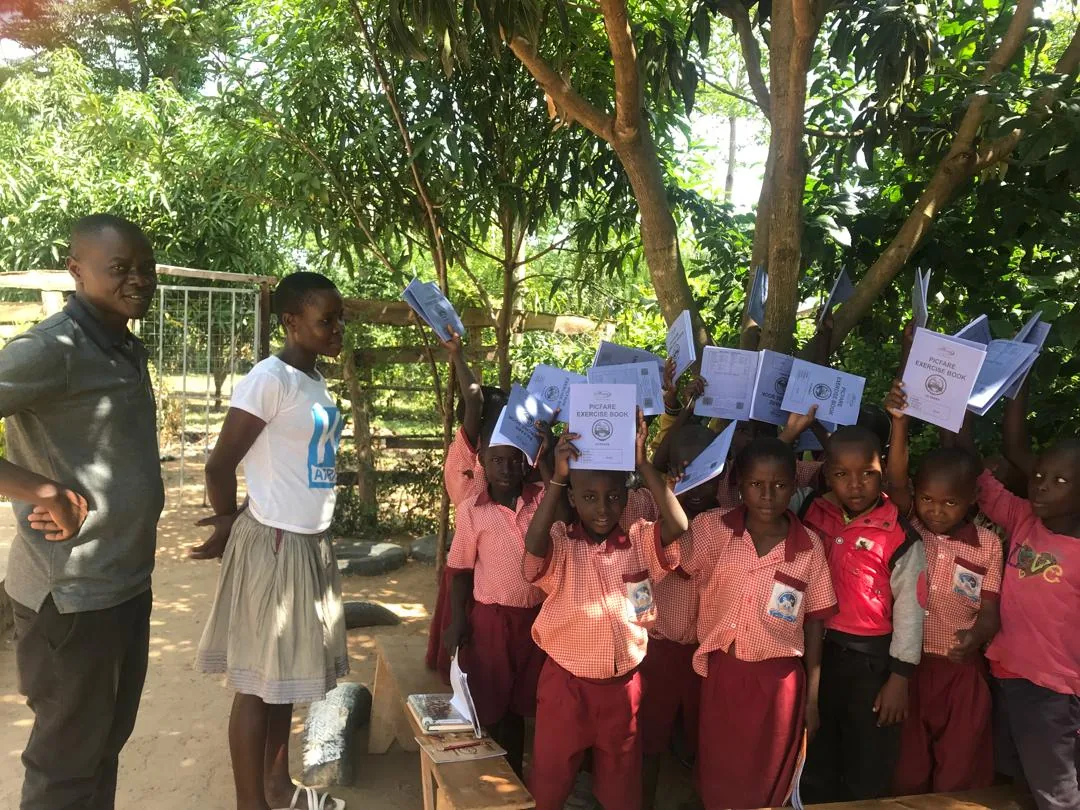 Jayce's World Uganda community literacy initiative — photograph 3